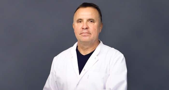 Dr Marek Iwaszko